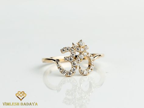 Om Rings For Ladies In Gold, Om Ring Design For Women Gold, Lady Ring Design, Om Finger Ring Gold, Om Ring Design For Women Diamond, Om Ring Design For Women, Latest Ring Designs, Om Jewelry, Hand Jewelry Rings