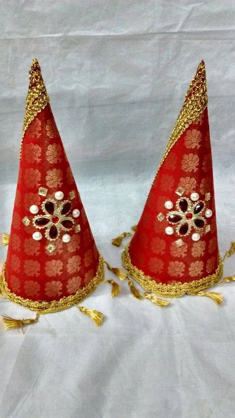 Sakharpuda Packing, Wedding Rukhwat, Shaadi Decoration, Diya Decoration Ideas, Engagement Dress For Bride, Macrame Designs, Diya Decoration, Foam Sheet Crafts, Trousseau Packing