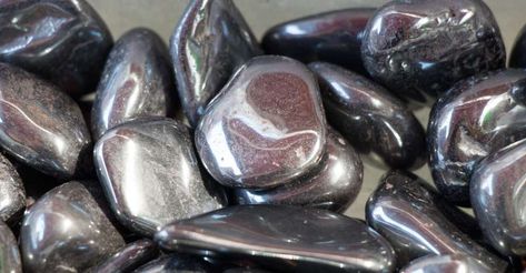 A silver and metallic looking stone, hematite is known for its grounding and balancing energy. It in ... Hematite Meaning Crystal Healing, Hematite Crystal Aesthetic, Healing Hematite Silver Jewelry, Hematite Meaning, Crystals Hematite, Spirit Magic, Red Pigment, High Iron, Crystals Stones