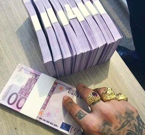 500 Euro Money, Euro Bills, Euro Money, Gold Investment, 500 Euro, Earn Money Fast, Fake Money, Money Stacks, Gold Money