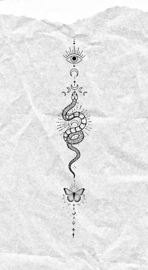 Back Tattoo Women Medusa, Full Length Spine Tattoo, Snake On Ribs Tattoo, Spine Tattoos For Women Spiritual, Water Spine Tattoo, Spine Tattoos For Women With Meaning, Earthy Spine Tattoos, Medusa Spine Tattoo, Center Back Tattoo Women