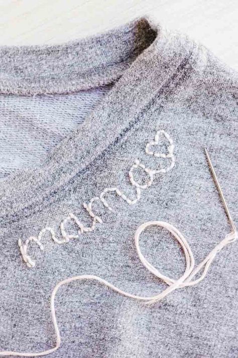 Diy Shirt Lettering, Customize Sweatshirt Diy, How To Hand Embroidery Sweatshirt, Embroidering Sweatshirts Diy, Diy Embroidery Crewneck, How To Back Embroidery On Clothes, How To Stitch A Name On Clothes, Diy Custom Sweatshirt, Hand Stitching Sweatshirt