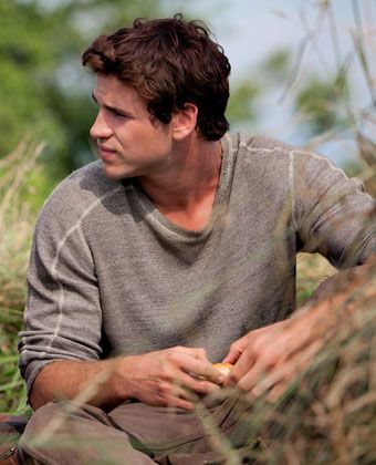 Liam Hemsworth Hunger Games, Hunger Games Halloween Costumes, Gale Hunger Games, Hunger Games Costume, Team Gale, Gale Hawthorne, Games Halloween, Fictional Character Crush, Hunger Games 3