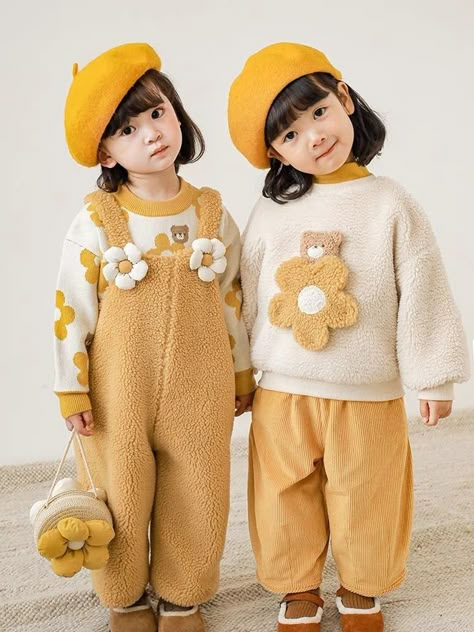 Child Outfits Girl, Cute Children Outfits, Kid Outfit, Children Style, Child Clothes, Kid Outfits, Kids Dress Up, Kid Fashion, Children Fashion