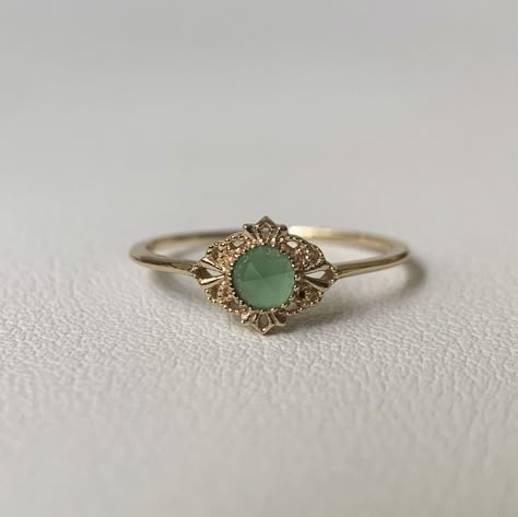 Green Engagement Ring Vintage, Dainty Engagement Ring Vintage, Gold Vintage Rings, Green Gold Ring, Filigree Rings, قلادات متدلية, Dainty Engagement Ring, Floral Wedding Ring, Floral Wedding Bands