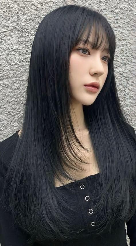 Korean Long Haircut With Bangs, Korean Haircut Long Straight, Korean Long Hair With Bangs, Korean Bangs Haircut, Korean Long Haircut, Korean Haircut Long, Korean Hairstyle Long, Long Straight Hair With Bangs, Bangs Korean