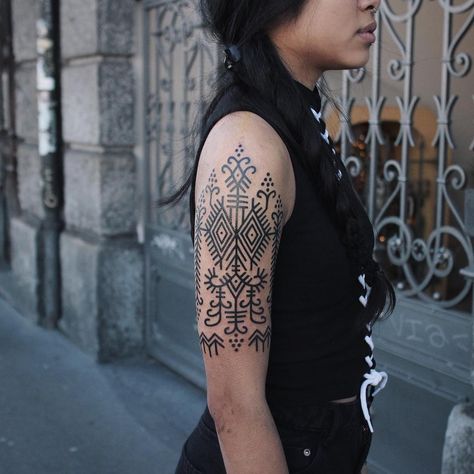 Black ornamental tattoo inked on the right upper arm Black Ornamental Tattoo, Related Tattoos, Phoenix Bird Tattoos, Cage Tattoos, Belly Tattoos, Ribcage Tattoo, Ancient Tattoo, Ornamental Pattern, Epic Tattoo