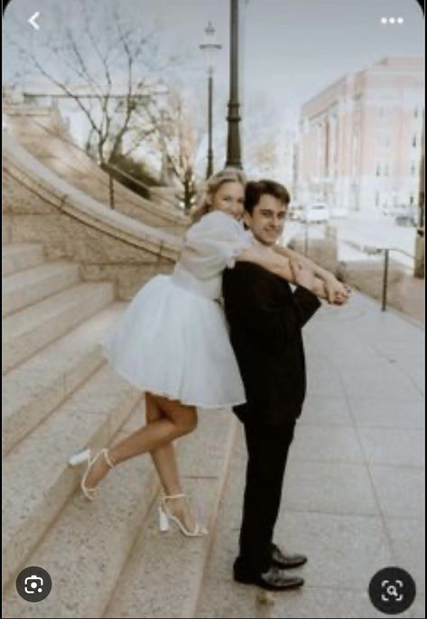 Courthouse Steps Wedding Photos, Courthouse Wedding Photo Shoot, Court House Wedding Photos Ideas, Courthouse Wedding Picture Ideas, Elopement Picture Ideas Courthouse Wedding, Court House Engagement Photos, Tampa Courthouse Wedding, Court House Photoshoot, Courthouse Marriage Photos