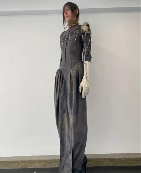 Juergen Teller, Under Your Spell, Archive Fashion, 11k Followers, Mode Inspo, Fantasy Clothing, Fantasy Fashion, Mode Vintage, Character Outfits