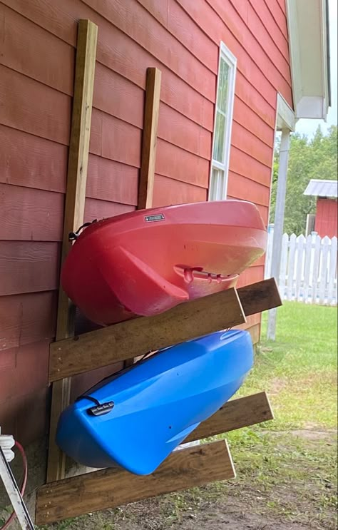 Kayak Holders Storage Ideas, Pallet Kayak Storage, Kayak Decorating Ideas, Kayak Hanging Ideas, Lake Storage, Kayak Storage On Fence, Diy Kayak Rack, Kayak Storage Ideas, Pallet Kayak Rack