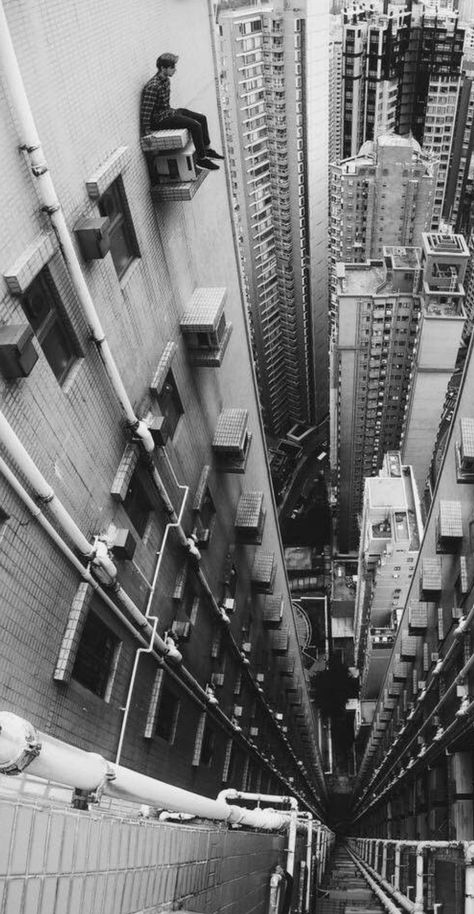 Small Market, Bamboo Grove, Brutalism Architecture, Take The Risk, Beautiful Scenes, Photographie Portrait Inspiration, Photography Book, Perspective Art, Brutalist Architecture