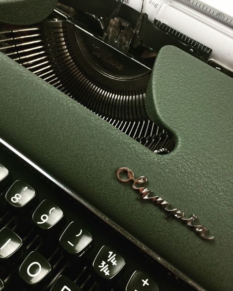 Charlie Foxtrot Vintage on Instagram: “1959 Olympia SM3 Typewriter  Restored and in excellent working order.  #charliefoxtrottypewriters  To love , cherish and use!…” Typewriter Photography, Typewriter Aesthetic, Olympia Typewriter, Retro Typewriter, Foxtrot, Vintage Typewriters, Corded Phone, Typewriter, Olympia