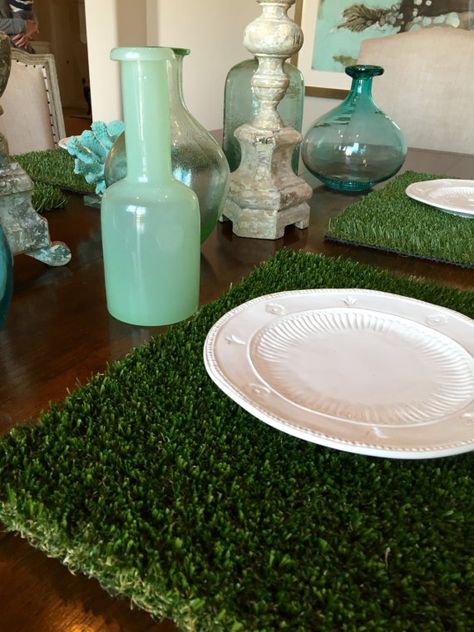 Grass Placemat by agokc on Etsy Grass Placemats, Fescue Grass, Cage Table, Placemats For Round Table, Round Table Mats, Easter Table Settings, Spring Party, Artificial Grass, Easter Table