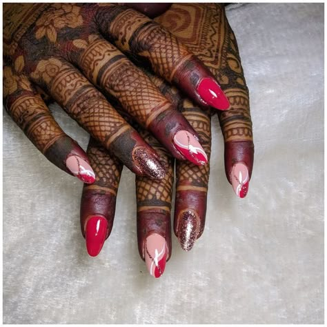 Temporary Nail Art Designs, Nail Art Designs Marriage, Red Nail Designs For Wedding, Marriage Nail Art, Acrylic Extensions Nails Design, Red Nails Bride, Bridal Nail Extensions Brides, Nail Extensions Designs Bridal, Red Nail Extension Designs