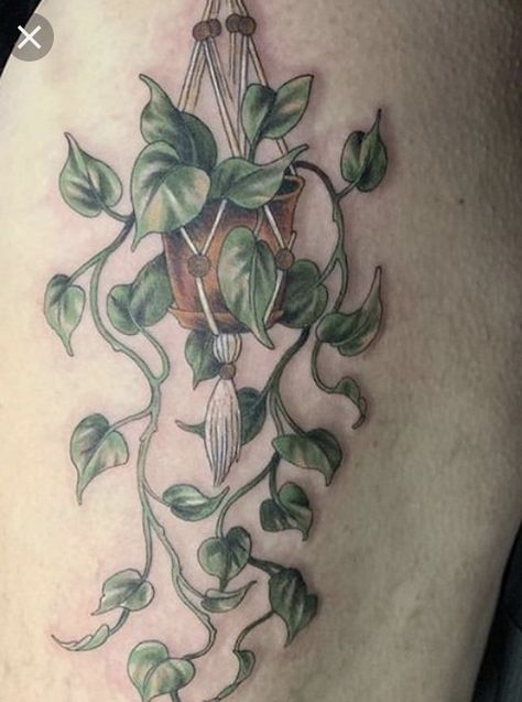 Pothos tattoo Simple Tattoos Floral, Pathos Tattoo Sleeve, Plant Inspired Tattoos, Plant Tatoos Leg, Vining Plant Tattoo, Longevity Tattoo, Book And Plant Tattoo, Pothos Leaf Tattoo, Small Pothos Tattoo