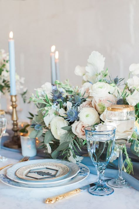 romantic weddings - photo by Natalie Bray Photography http://ruffledblog.com/french-provencal-wedding-inspiration-with-geometric-accents Rustic Wedding Decorations, Flowers Candles, Blue Wedding Inspiration, Light Blue Wedding, Wedding Colors Blue, Dusty Blue Weddings, Flower Studio, Wedding Table Settings, Wedding Tablescapes