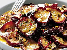 Lindaraxa: Preserved Eggplants With Olives, Capers And Parsley Preserving Eggplant, Pickled Eggplant, Parsley Recipes, Eggplant Recipes Easy, Recipe Web, Eggplant Dishes, Fermentation Recipes, Everyday Dishes, Amish Recipes