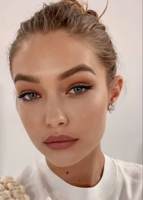 Zendaya Makeup, Cake Face, Smink Inspiration, Makijaż Smokey Eye, Nude Makeup, Spring Makeup, Bridesmaid Makeup, Day Makeup, Fall Makeup