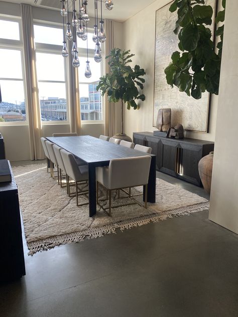 Dining Room Grey, Havenly Dining Room, Black Marble Floor, Brown Dining Table, Dining Room Floor, Grey Dining Tables, Hardwood Floors Dark, Grey Dining Room, Wood Dining Room