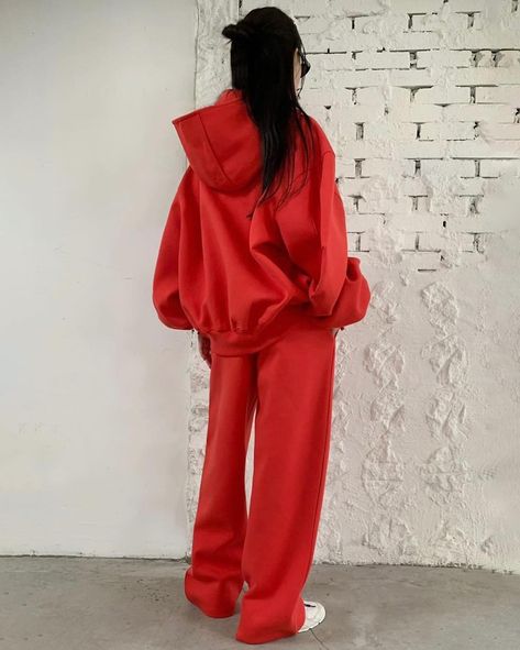 Say hello to our latest addition — the Katia balloon sleeve tracksuit set, designed to meet the demands of modern life with a zest of fun. Available in red and white. #TheFrankieShop #FrankieGirl #FrankieForAll Red Tracksuit, The Frankie Shop, Frankie Shop, Tracksuit Set, Modern Life, To Meet, Say Hello, Red And White, Red