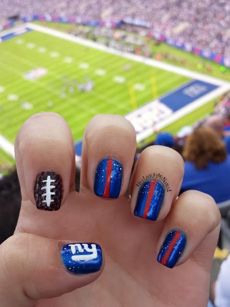 Giants Nails, Football Nail Designs, Football Nail Art, Hottest Nail Trends, Sports Nails, Football Nails, Trash Talk, Red Carpet Manicure, Eli Manning