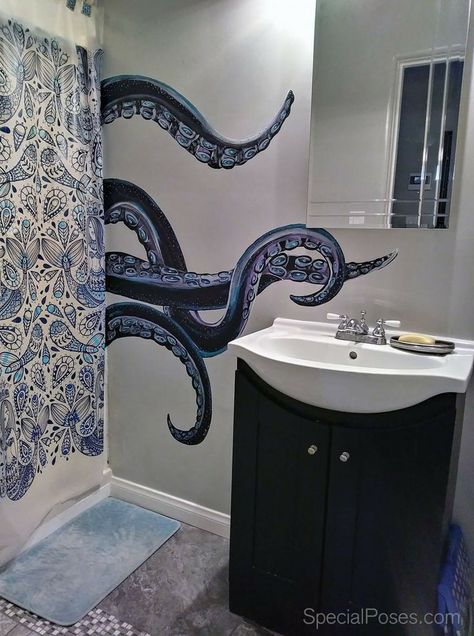 Beach Themed House, Octopus Bathroom Decor, Octopus Bathroom, Ocean Themed Bathroom, Sea Bathroom, Ocean Bathroom, Mermaid Bathroom, Eclectic Bathroom, Nautical Bathrooms