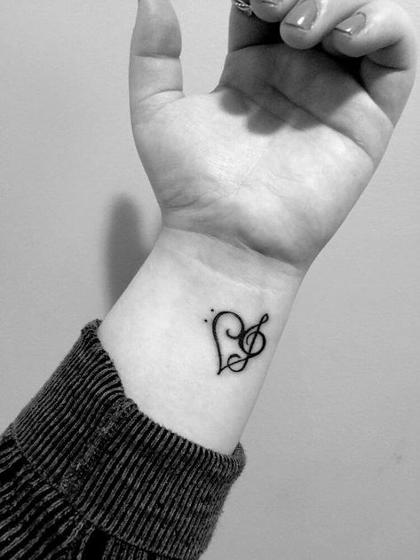 Music Wrist Tattoos, Music Heart Tattoo, Small Music Tattoos, Music Notes Tattoo, Music Tattoo Designs, Note Tattoo, Inspiration Tattoos, Small Wrist Tattoos, Music Tattoo