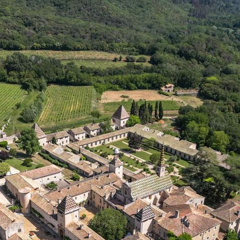 Francis York on Instagram: "🇫🇷This former French monastery and wine estate in southern France is on the market for €5,500,000 listed with @patricebesse_immobilier   See more and find the link on the blog! Link in bio.   The French country estate spans over 100 acres of land nestled in the heart of the Forest of Valbonne in the Gard, home to rare species in the Mediterranean region.   Today, the former Carthusian monastery provides guest accommodation, in addition to enotourism with its expanding Côtes du Rhône wine estate, which producing 700 hl of wine per year.   Classified as a French historic monument in 1959 and 1974, the property dates back to the 10th century when it was a small monastery for Benedictine nuns that would be later abandoned.   In the early 1200’s a group of monks of 100 Acres Of Land, French Country Estate, Acres Of Land, Rare Species, Glazed Tiles, Southern France, French Countryside, Wear Sunscreen, Country Estate