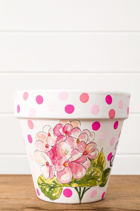 Decoupage Flower Pots, Mod Podge Projects, Diy Mod Podge, Terra Cotta Pot Crafts Diy, Toadstool Mushroom, Clay Pot Projects, Mushroom Garden, Decoupage Decor, Paint Pots