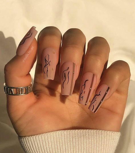 Doctor Friends, Abstract Painting Pattern, Silhouette Nails, Gold Gel Nails, Short Coffin Nails Designs, Acrylic Coffin Nails, Painting Nails, My Woman, Emerald Nails