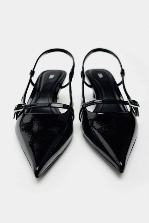 6 Scandi Style Trends That are Bianca Ingrosso-Approved | Who What Wear Slingback Mules, Black Kitten Heels, Zara Heels, Slingback Heels, Colorful Shoes, Slingback Shoes, Elegant Shoes, Black Boots Women, Slingback Heel