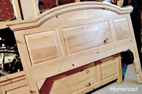 Fontana Furniture Makeover, Painted Headboard Ideas, Chalk Painted Bed, Oak Bedroom Furniture Makeover, Antique Bedroom Ideas Vintage, Broyhill Fontana, Broyhill Bedroom Furniture, Chalk Paint Bed, Chalk Paint Bedroom Furniture