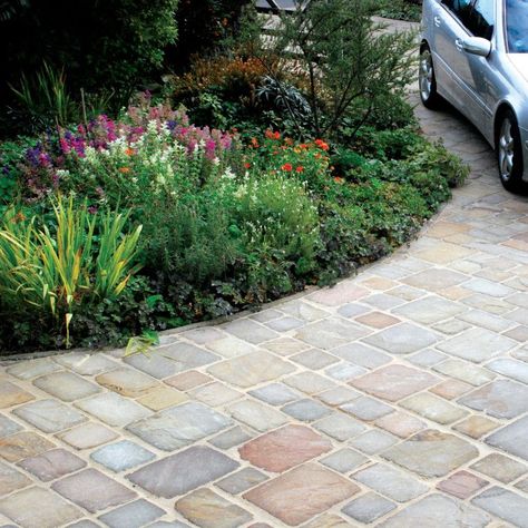 Cobblestone Patio, Garden Ideas Driveway, Modern Driveway, Stone Walls Garden, Brick Garden Edging, Garden Paving, Garden Stepping Stones, Garden Solutions, Garden Design Plans