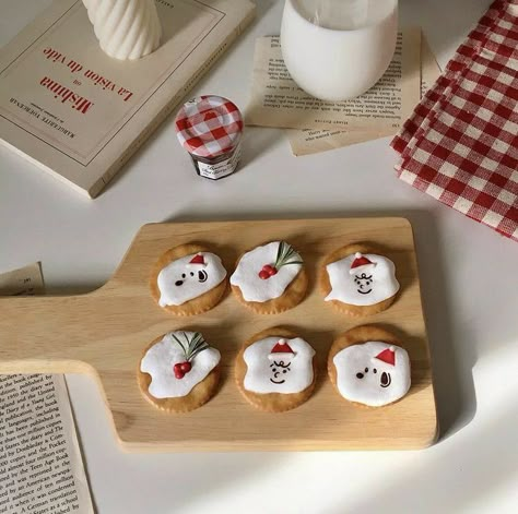 Sweet Cafe, Cute Christmas Cookies, Cute Baking, Cute Cookies, Cute Desserts, Food Obsession, Cafe Food, Coffee Recipes, Christmas Cake