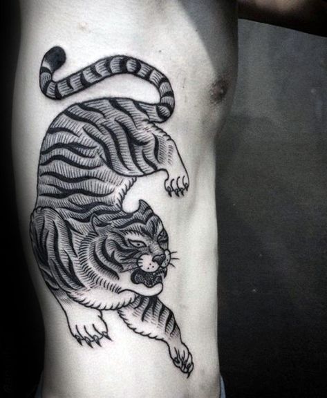 75 Traditional Tiger Tattoo Designs For Men - Striped Ink Ideas Traditional Tiger Tattoo, Tiger Head Tattoo, Traditional Tattoo Old School, Tiger Tattoo Design, Omerta Tattoo, Back Of Shoulder Tattoo, Classic Tattoo, Traditional Tattoo Flash, Head Tattoos