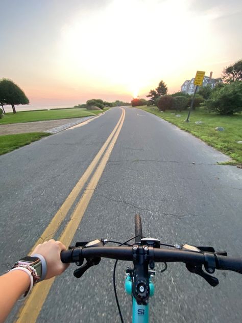 #bike #sunrise #sunset #sky #orange #aesthetic Bike Sunset, Riding Bicycle, Sunset Aesthetic, Orange Aesthetic, Summer Bucket Lists, Summer Bucket, Sunset Sky, Bike Ride, Sunrise Sunset