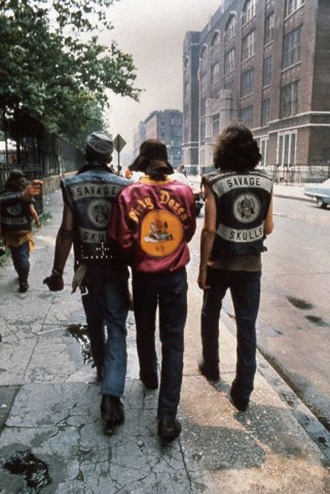 1970's NYC street gangs. | Bikers , Bikers Vests, Bomber Jackets ... Jamel Shabazz, Cultura Hip Hop, Gangs Of New York, Nyc Street, I'm With The Band, Vintage New York, Ride On, Mode Vintage, Image Hd