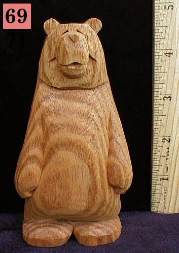 Bear Carving Pattern, How To Carve A Bear Out Of Wood, Wood Carved Bear, Small Wood Carvings, Wood Carving Animals, Wood Carving Ideas, Whittling Patterns, Chainsaw Wood Carving, Wood Bear