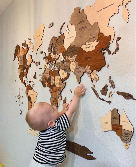 Diy Map, Wooden World Map, World Map Wall Decor, Wood World Map, Wall Decor Diy, Diy Puzzle, World Map Design, Map Projects, World Map Wallpaper