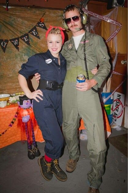 Rosie the Riveter and Military Man couple costume:) Rosie The Riveter Costume Couple, Pilot Couples Costume, Creative Halloween Costumes For Couples, 1940’s Dresses, Rosie The Riveter Halloween, Partner Halloween Costumes, Rosie The Riveter Costume, Halloween Couple Costumes, Army Costume