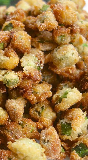 Southern Fried Okra, Southern Thanksgiving Recipes, Zucchini Zoodles, Southern Soul Food, Southern Thanksgiving, Fried Okra, Okra Recipes, Southern Recipes Soul Food, Comfort Food Southern