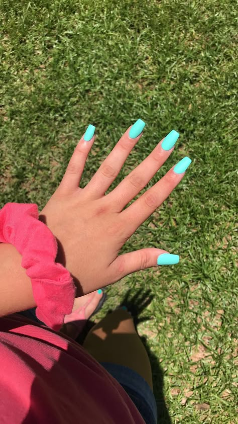 Summer Colors Nails 2023, Square Teal Nail Designs, Neon Simple Nails, Teal Turquoise Nails, Coffin Teal Nails, Teal Colored Nails, Neon Turquoise Nails, Nails Acrylic Turquoise, Teal Nails Coffin