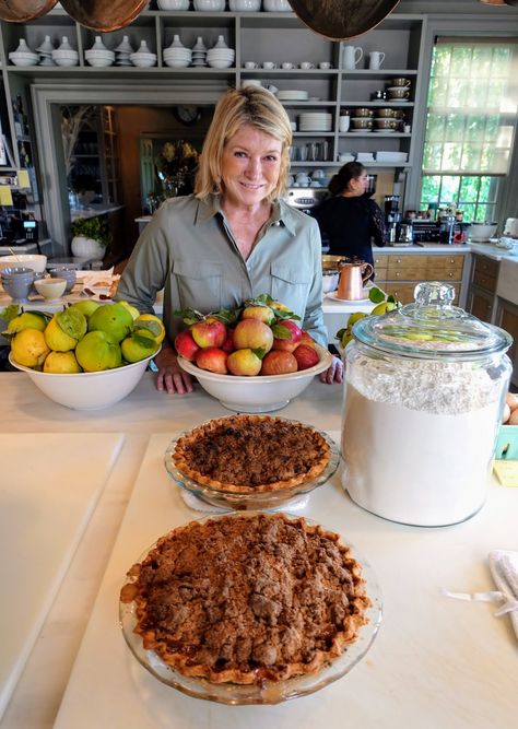 A Meeting and Luncheon at My Farm - The Martha Stewart Blog Martha Stewart Thanksgiving, Autumnal Recipes, Martha Stewart Entertaining, Farm Backyard, Martha Stewart Kitchen, French Kitchens, Martha Stewart Holiday, Turkey Hill, Martha Stewart Home