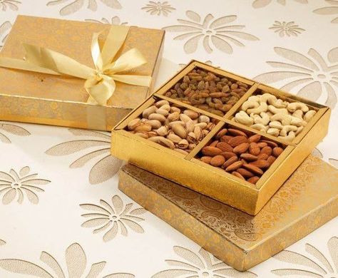 order Dry Fruits online to Gonda Dry Fruits Gift Hampers, Dry Fruits Box Packing Ideas Gift, Dry Fruits Packing Ideas Gift In Tray, Dry Fruits Packing Ideas Gift, Dry Fruits Hamper, Dry Fruits Box, Dry Fruit Basket, Shaadi Decor, Fruit Delivery