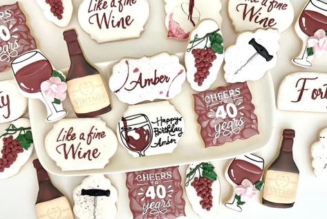 Wine Cookies Decorated, Birthday Cookies Ideas, Cookies Decorated Birthday, Wine Cakes, 21 Aesthetic, 40th Birthday Wine, Wine Cookies, Wine Birthday, First Birthday Cookies