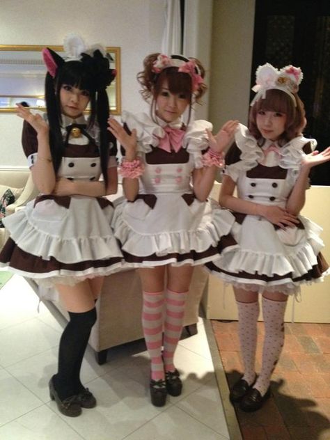 Maid Cafe, Non Binary People, Kitty Cafe, Maid Outfit, Living Dolls, Cat Girl, Lolita Fashion, Photoshoot Poses, Magical Girl