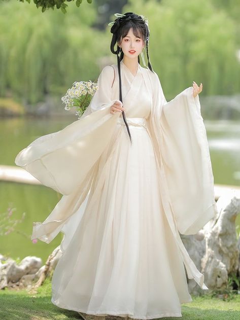 Chinese Hanfu Dress, Club Leggings, Cheongsam Traditional, Traditional Chinese Hanfu, Style Wide Leg Pants, Modern Qipao, Fairy Skirt, Hanfu Dress, Womens Fashion Jeans