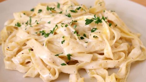 Pasta Alfredo Fettuccini Alfredo Recipe, Pasta Fetuccini, Pasta Alfredo Receta, Pasta Alfredo Con Pollo, Fetuchini Alfredo, Fetuccini Alfredo, Fettucini Alfredo, Fettuccini Alfredo, Healthy Italian Recipes