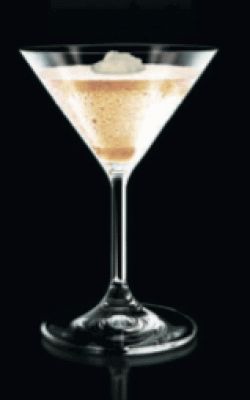 Root Beer Floatini - Drink of the Week Root Beer Float Recipe, Espresso Vodka, Vodka Mixes, Vodka Cocktails Recipes, Vodka Cocktail, Irish Cream Liqueur, Raspberry Liqueur, Beer Float, Themed Drinks