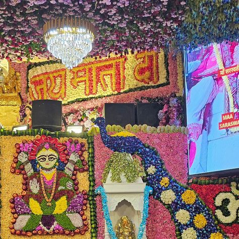 Jai mata di. Mata Vaishno Devi Darbar decorated with fresh flowers and fruits on the occasion of Shardiya Navaratri. #jaimatadi #navratri #aimil #flowerdecoration Jai Mata Di, Vaishno Devi, Fresh Flowers, Flower Decorations, Fruit, Flowers, Quick Saves